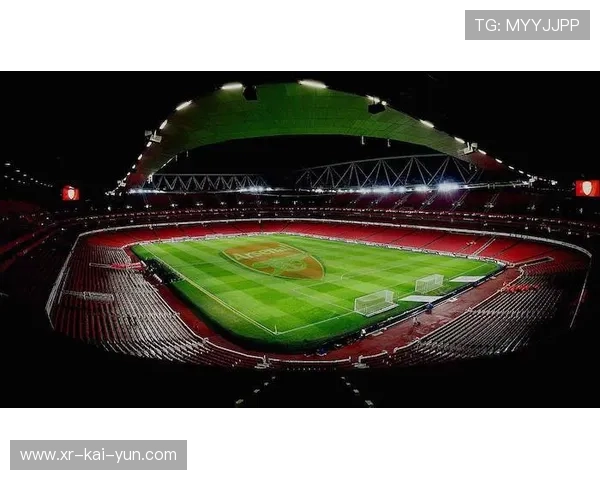 雷恩主场草皮翻新工程完工，通过联赛验收